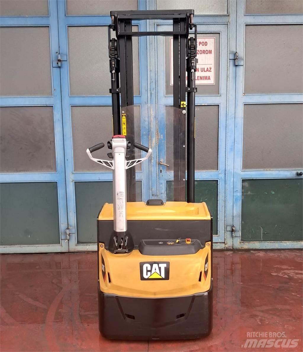 CAT NSP12N2 Low lifter