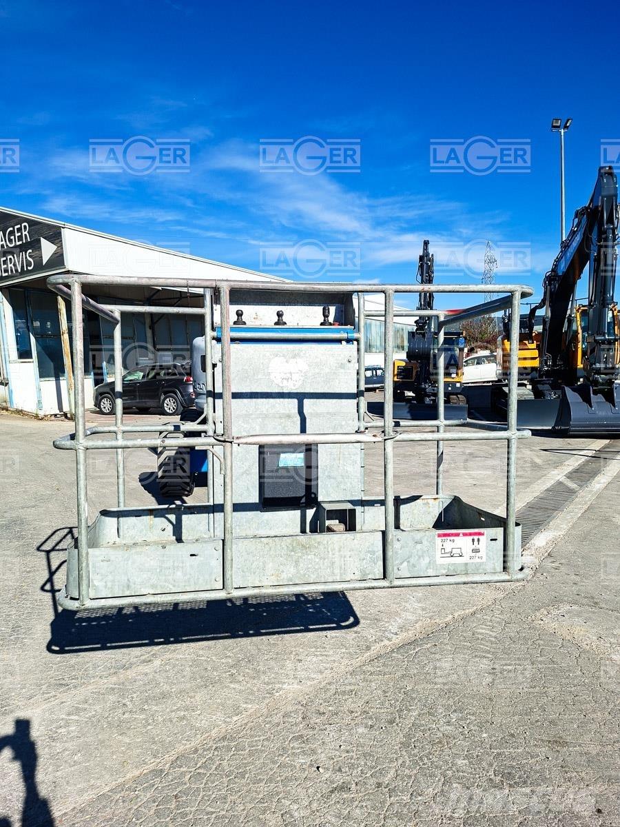 Genie Z-51/30J Articulated boom lifts