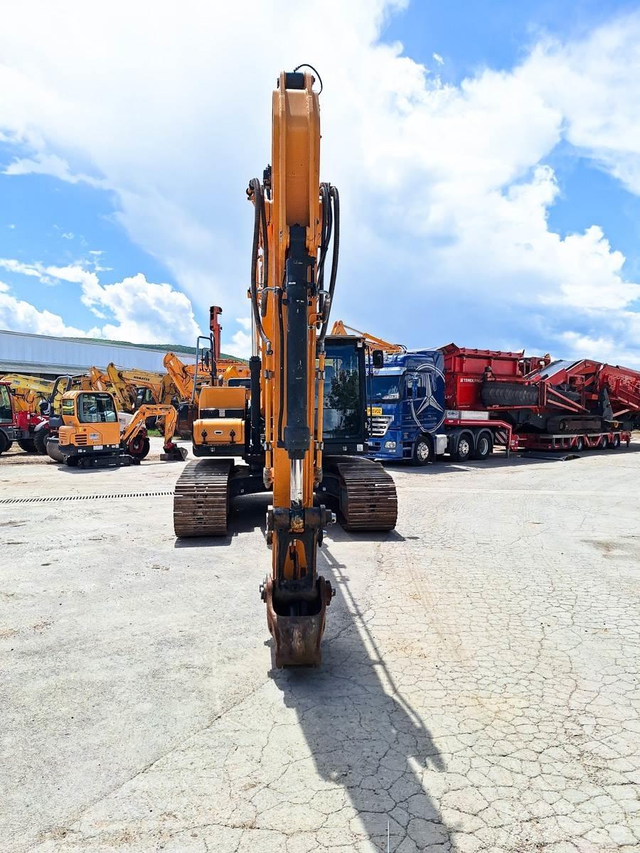 Hyundai HX220L Crawler excavators