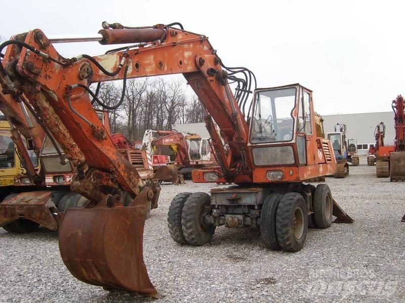 O&K MH6 Wheeled excavators