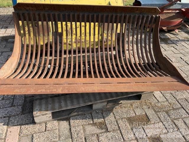  Puinriek Construction - Others