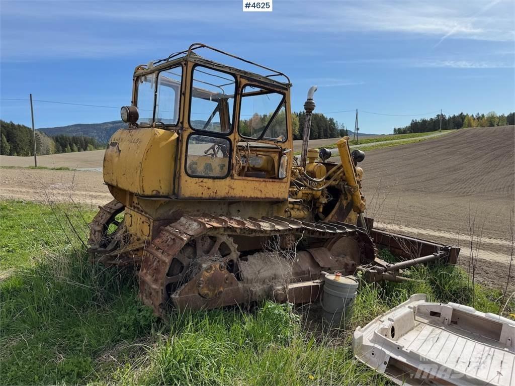 CAT D4C Crawler dozers