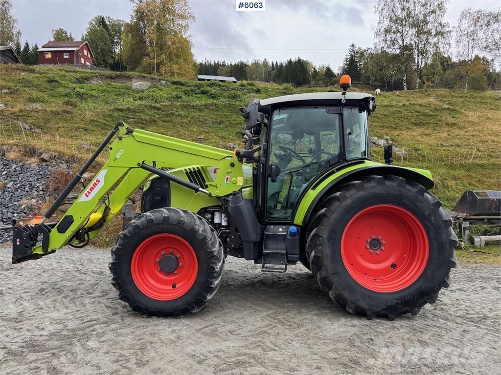 CLAAS Arion 460 Tractors