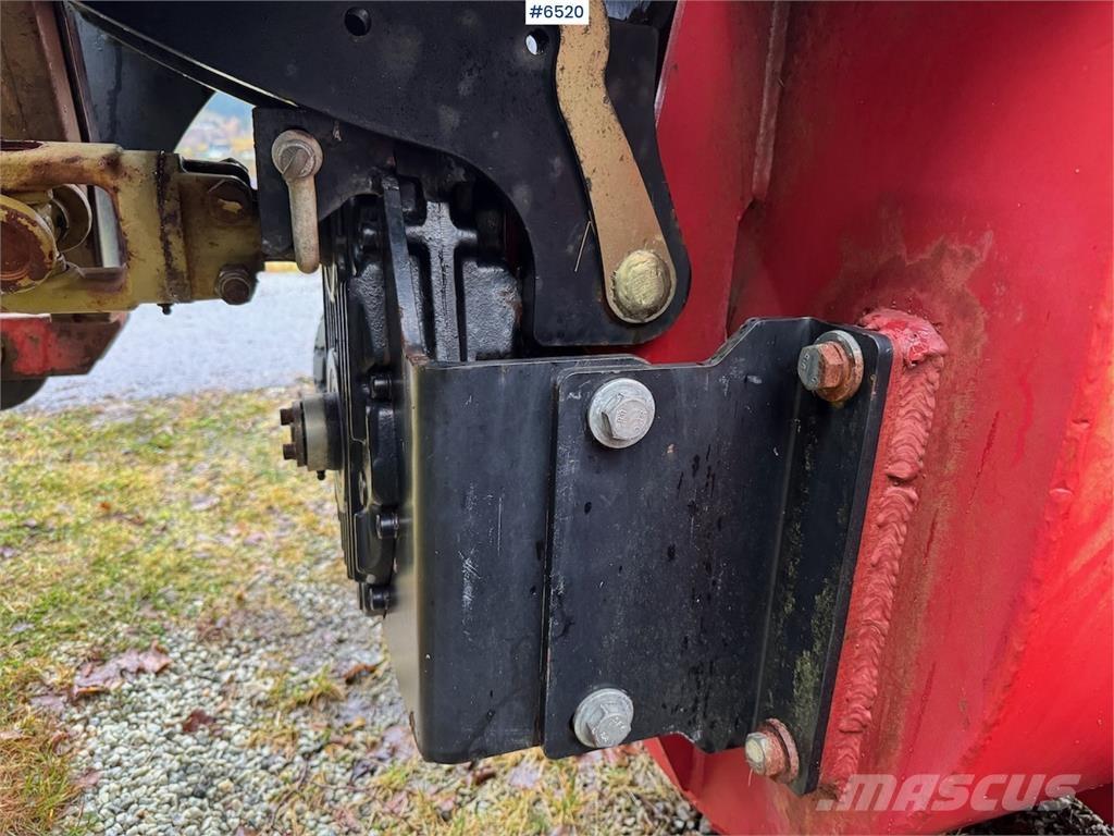 Dalen 2010-D Snow blades and plows