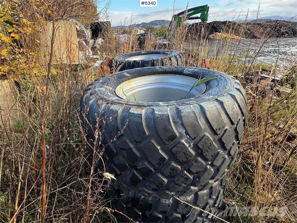  Dekksett dekk Other components