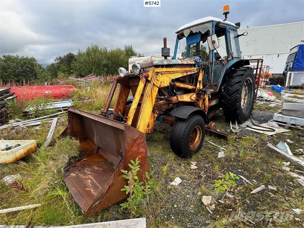 Ford 7700 Tractors