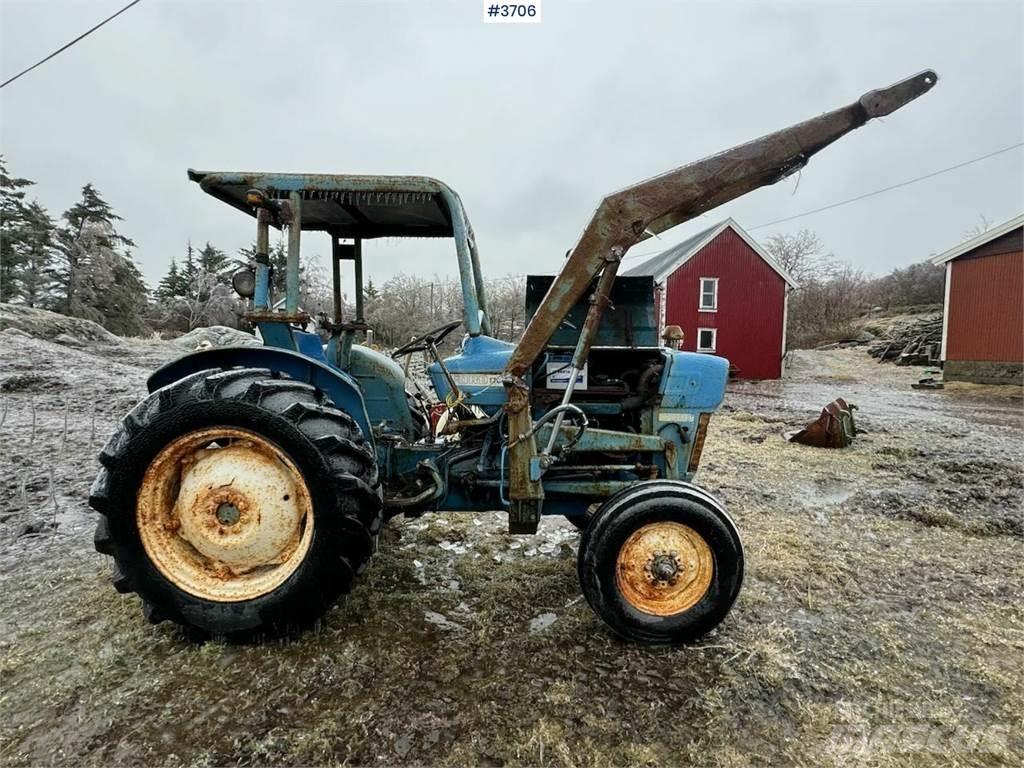 Ford Dexta 2000 Tractors