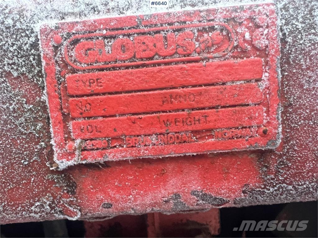 Globus snøfres Snow blades and plows