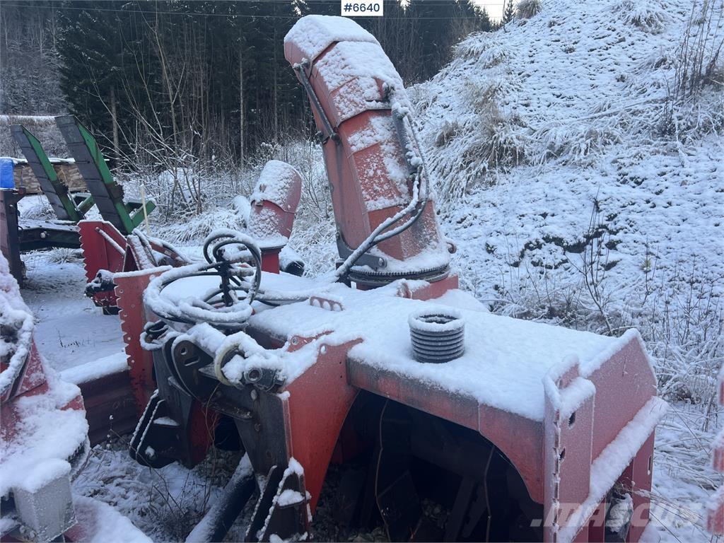 Globus snøfres Snow blades and plows