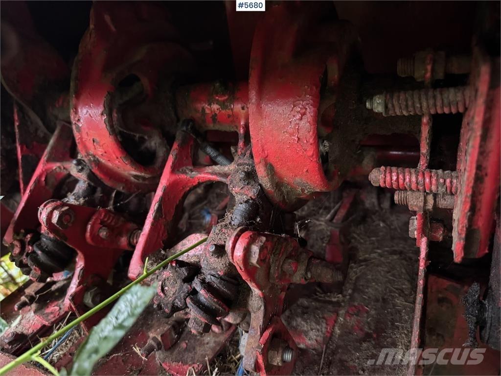 New Holland 268 Other harvesting equipment