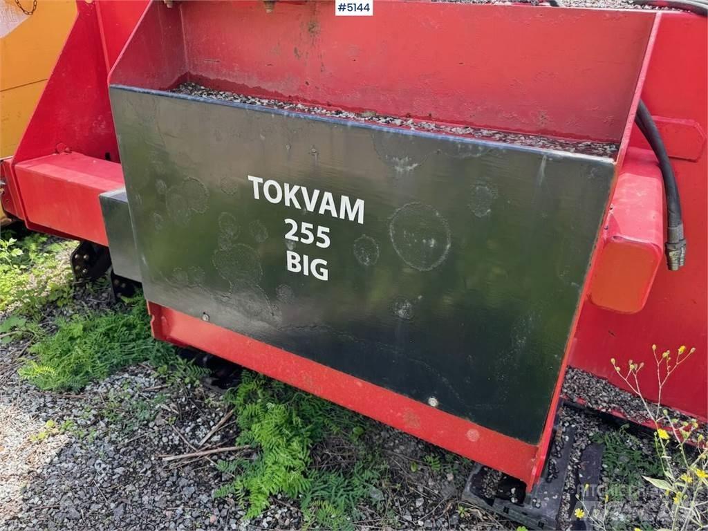 Tokvam 255 Snow blades and plows