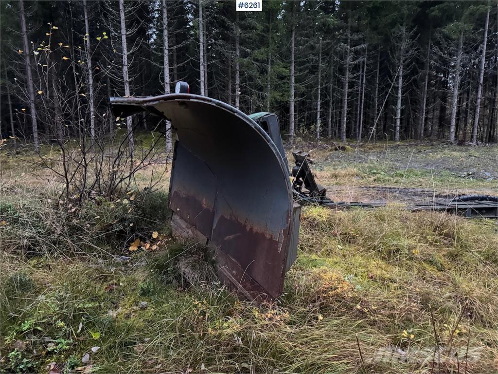 Uni-väg UV-320 Snow blades and plows
