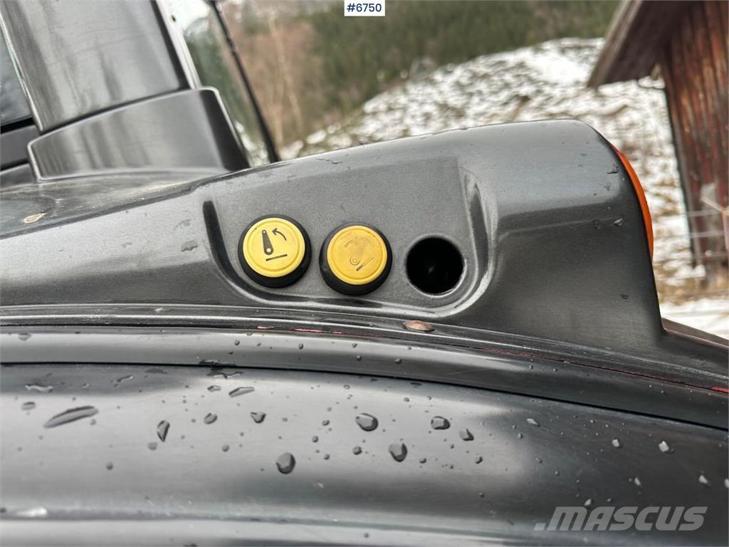 Valtra T190 Tractors