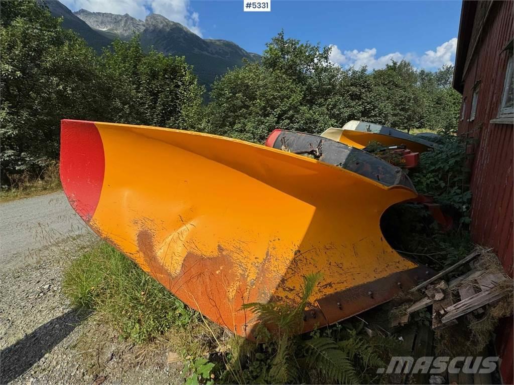 Viking L275E Snow blades and plows
