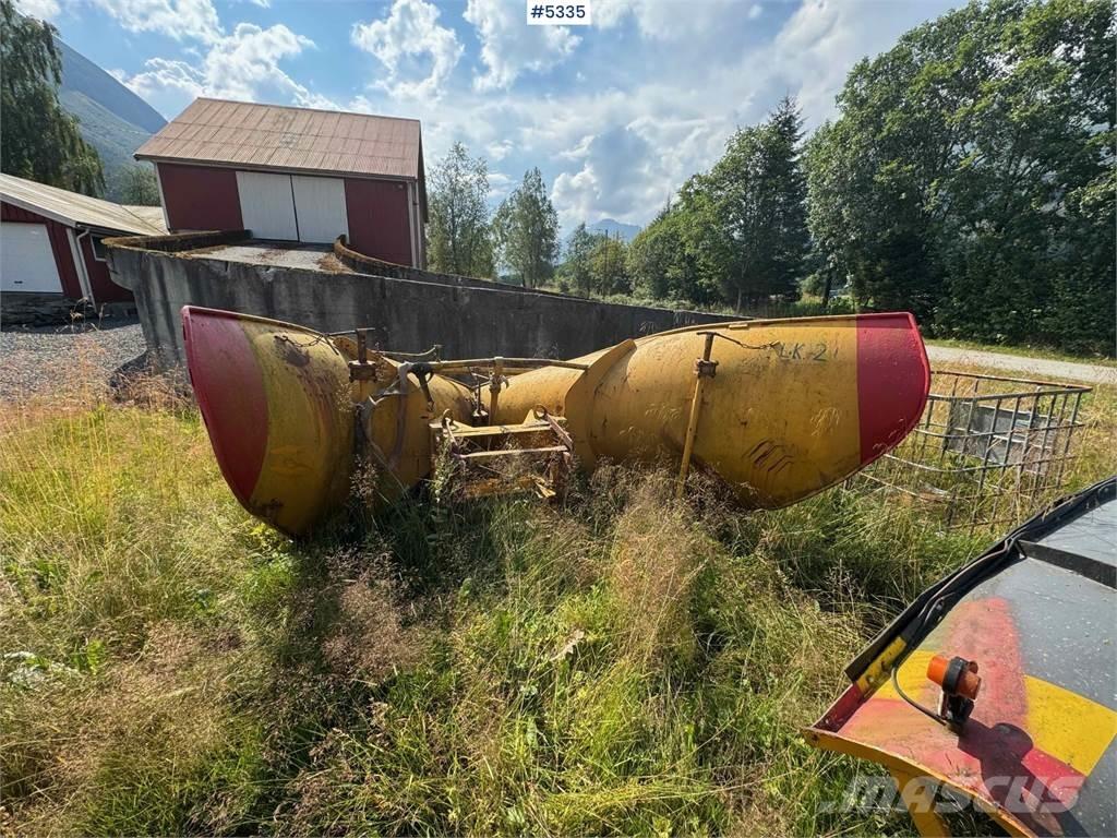 Viking U275E Snow blades and plows
