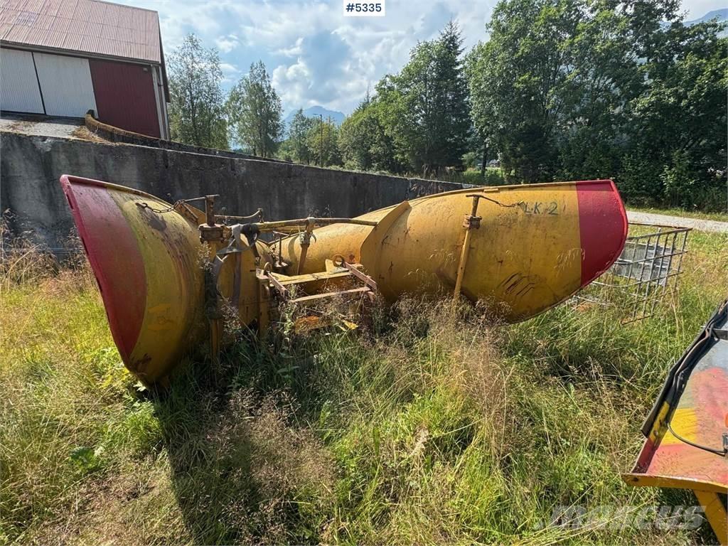 Viking U275E Snow blades and plows