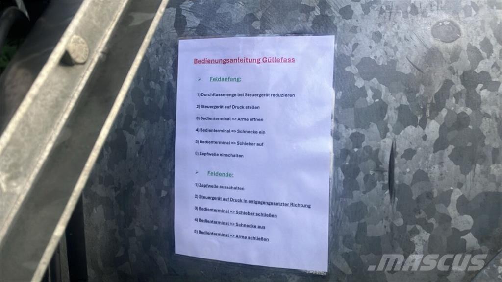 Bauer VB 58V Slurry tankers