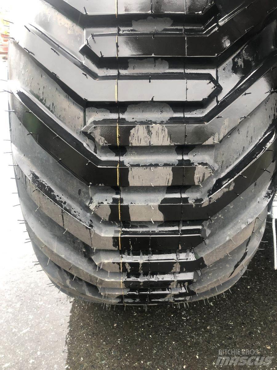 BKT Flotation 558 Tyres, wheels and rims
