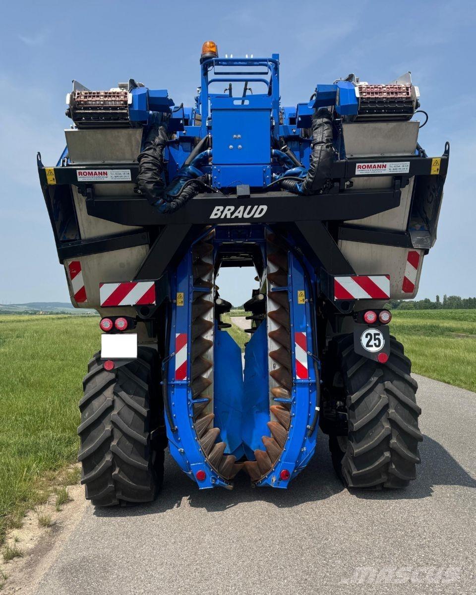 Braud 9090L H T5 Grape harvesting machines