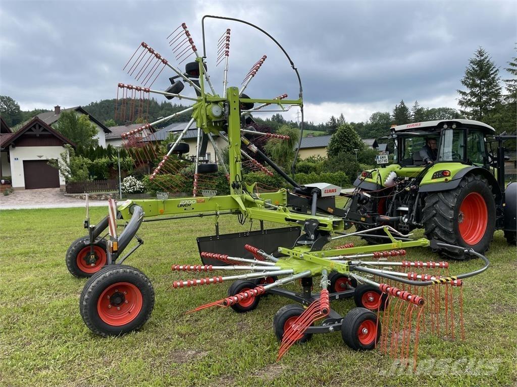 CLAAS Liner 2700 Swathers