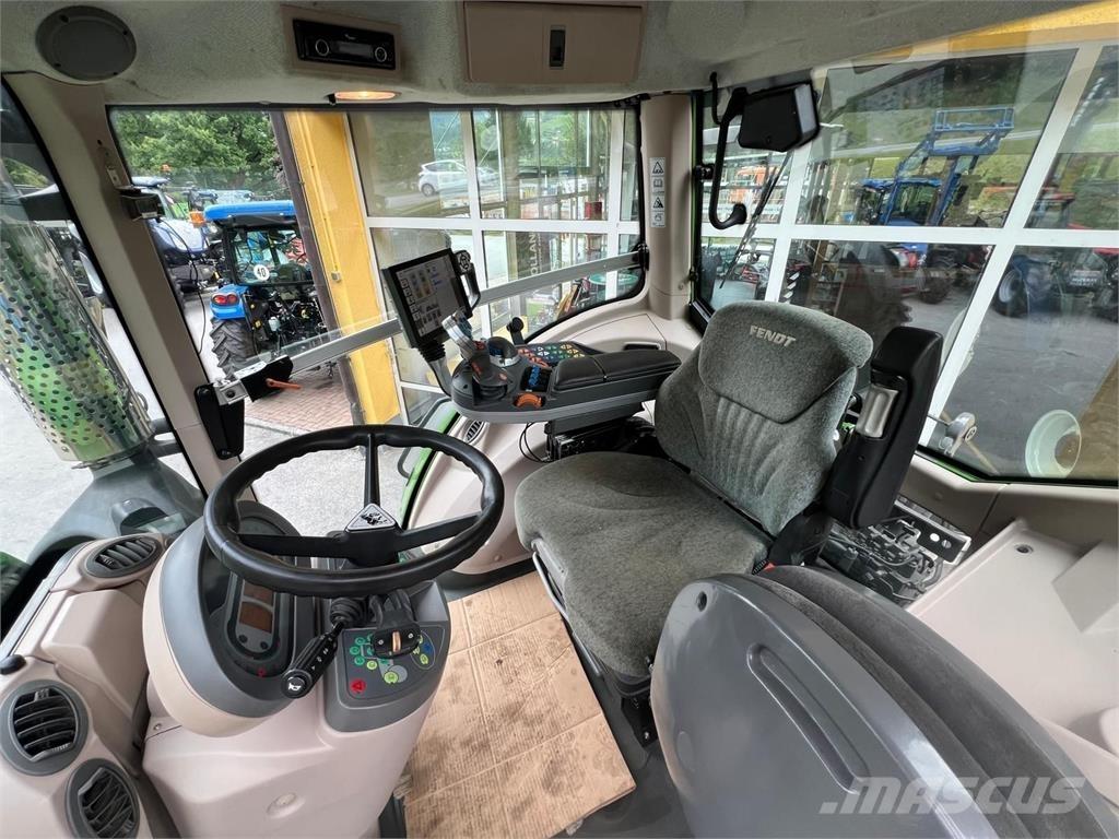 Fendt 930 Vario Tractors