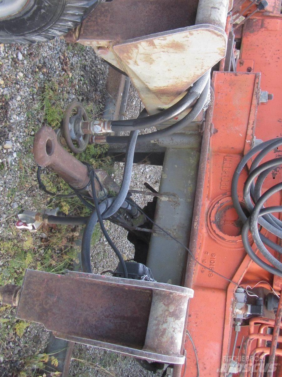 Hiab 765 Cranes and loaders