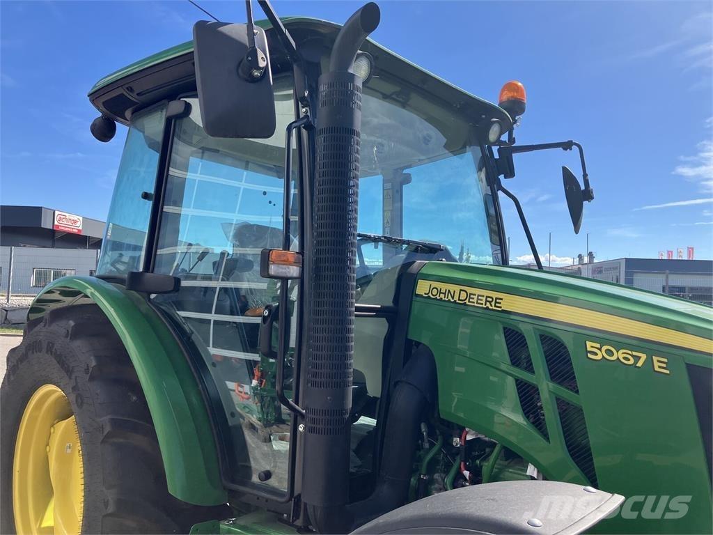 John Deere 5067E Tractors