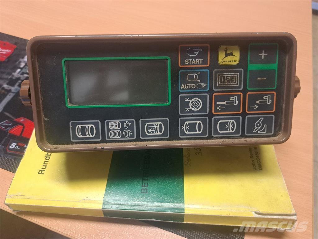 John Deere 570 Round balers