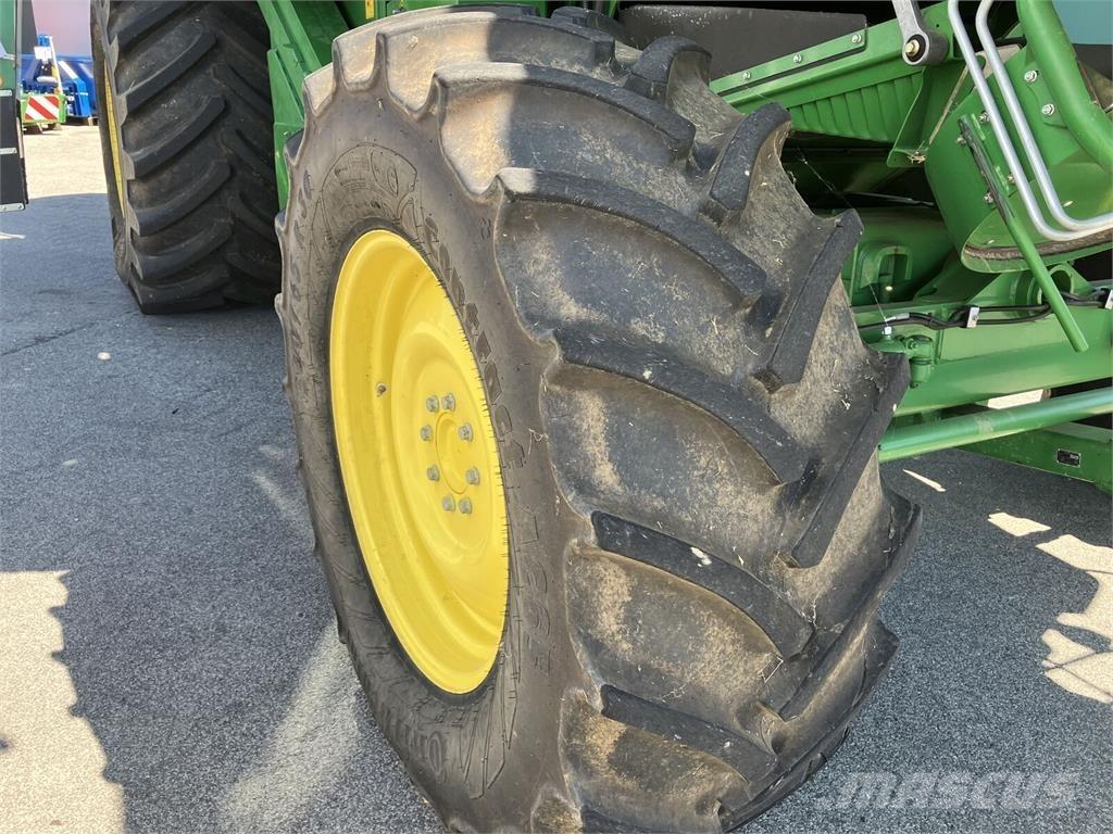 John Deere T550 HM Combine harvesters