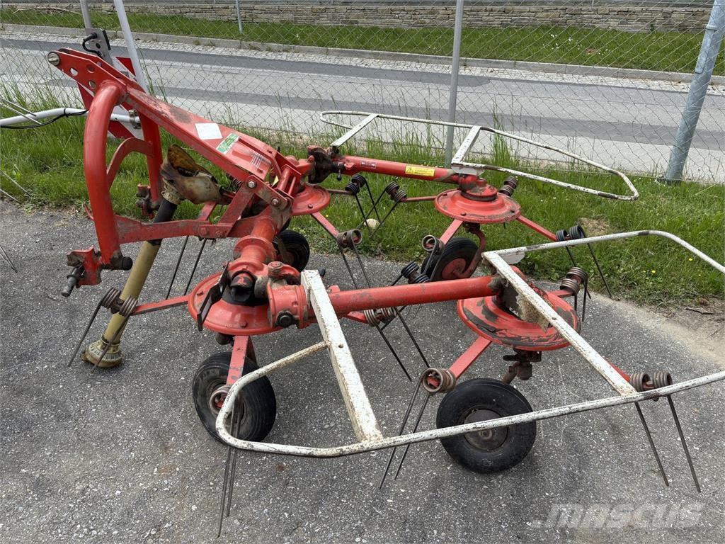 Kuhn GF 440 P Rakes and tedders