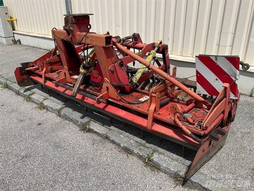 Lely Kombi Disc harrows
