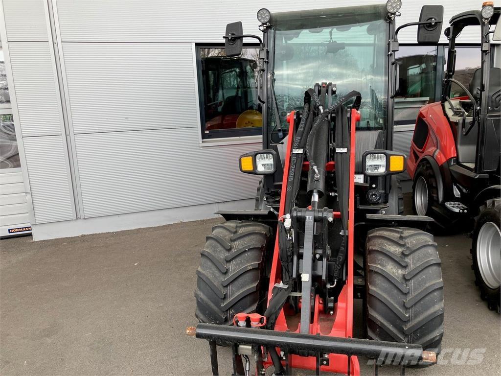 Manitou MLA 4-50 Front loaders and diggers