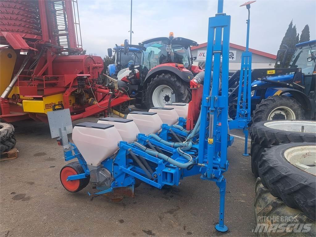 Monosem 6 reihig Planters