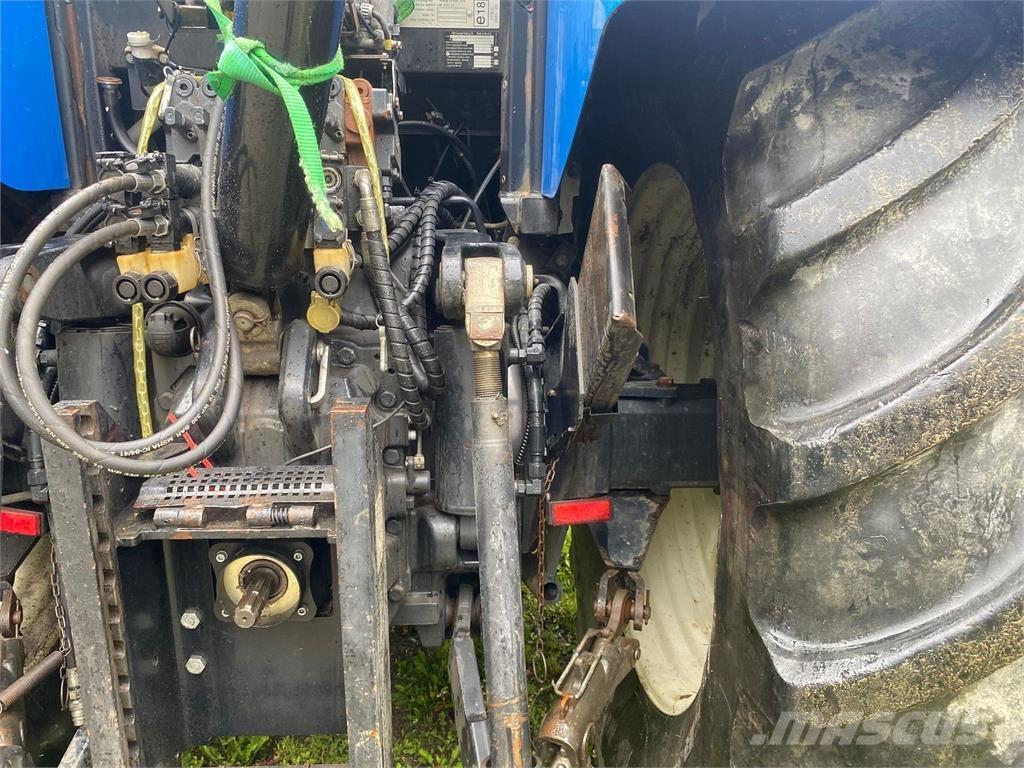 New Holland T7040 Tractors