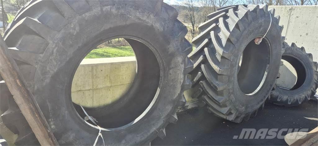 Petlas 650/85 R38 Tyres, wheels and rims