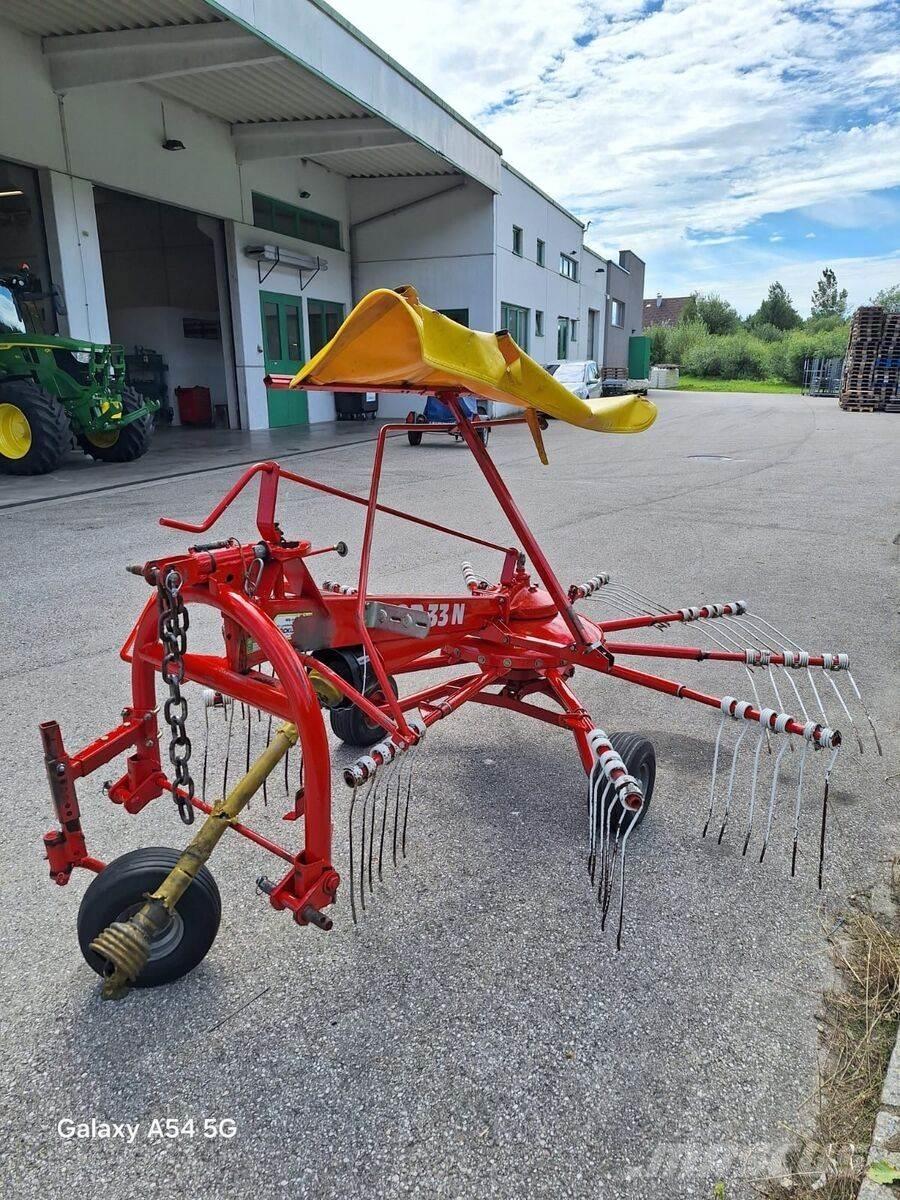 Pöttinger TOP 33N Swathers