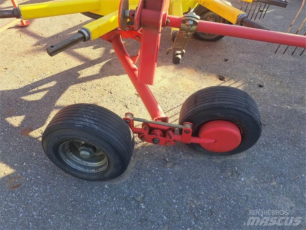 Pöttinger Top 421 N Swathers