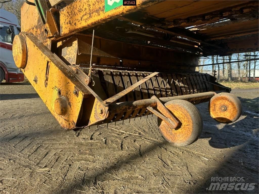 Hagedorn LL Self loading trailers
