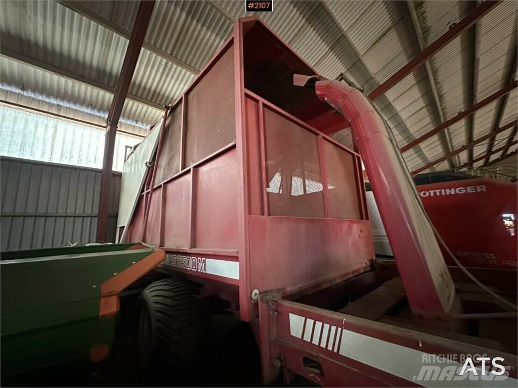 JF ES2500M Self loading trailers