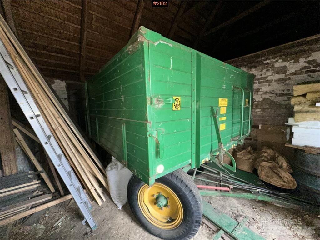 SLMA 722 Grain / Silage Trailers