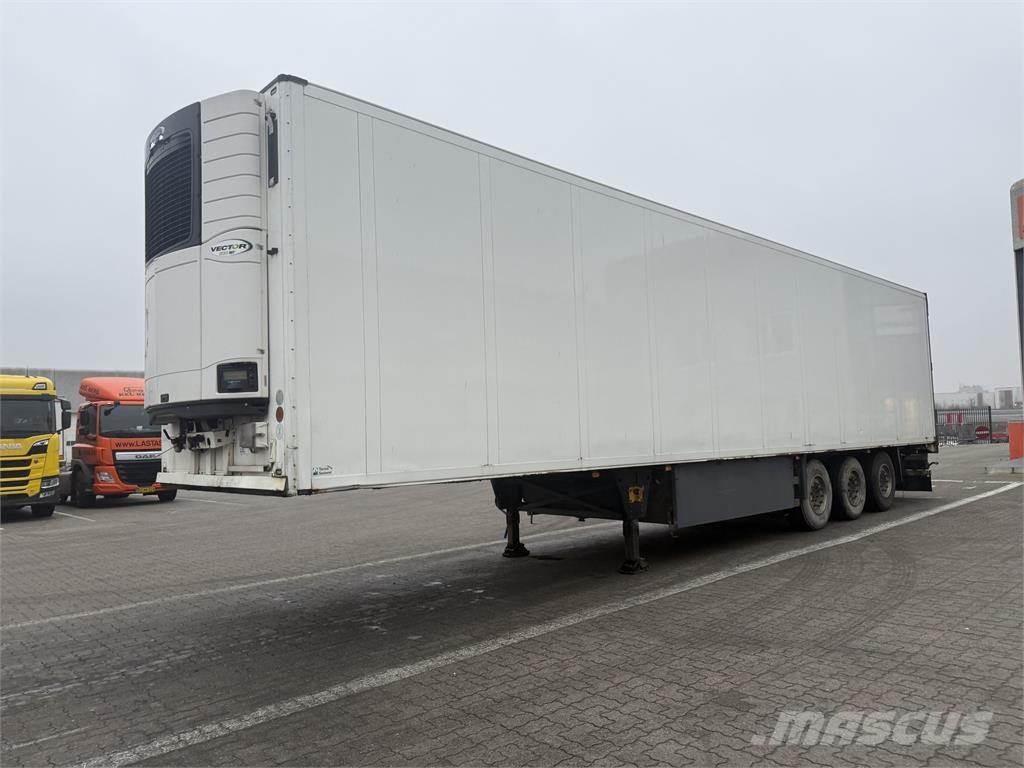Schmitz 33 pl. Temperature controlled semi-trailers