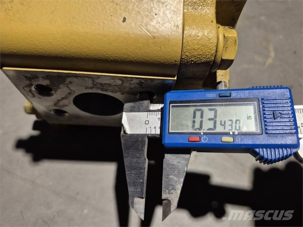 CAT 271-3002 Waterpumps