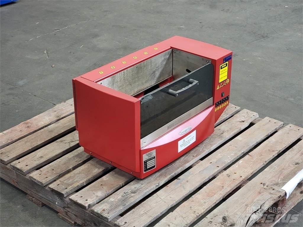  CLAISSE PE0001 Construction - Others