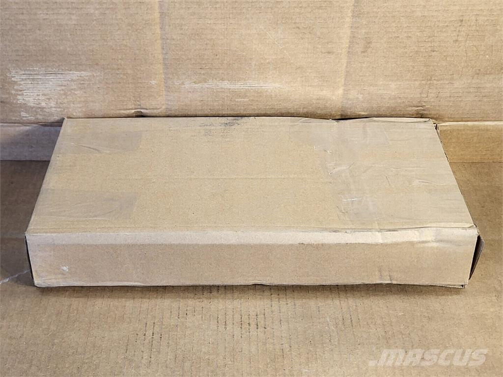 Donaldson P533788 Construction - Others