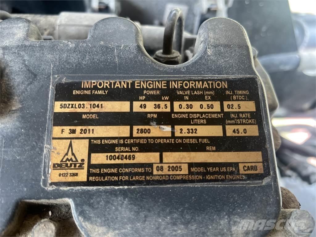 JLG 450AJ Articulated boom lifts