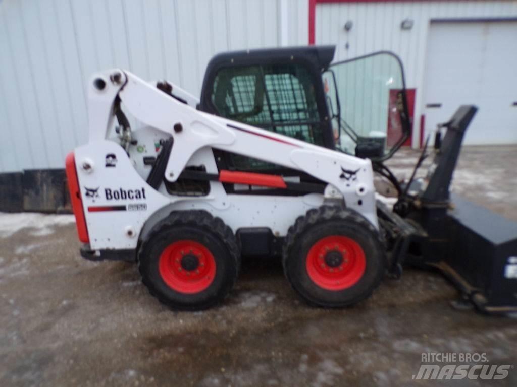 Bobcat S650 Skid steer loaders