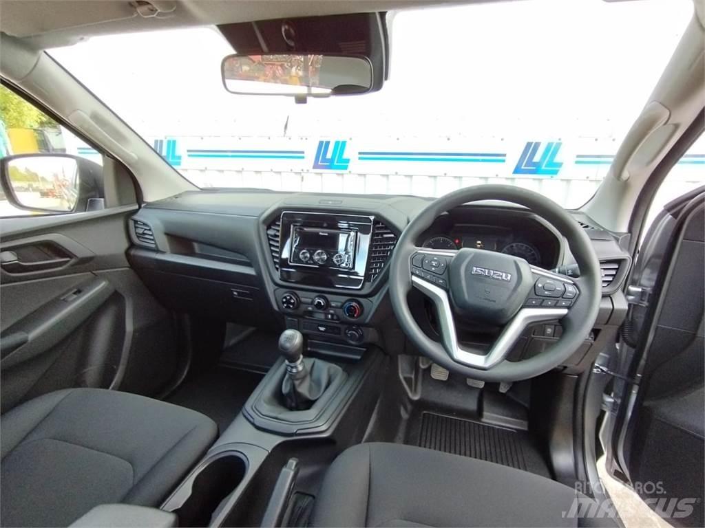 Isuzu Utility Singl Construction - Others