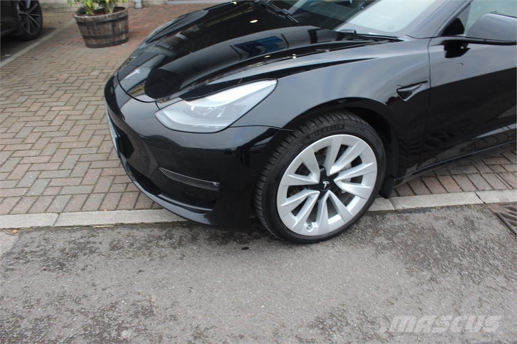 Tesla Model 3 Pick up/Dropside