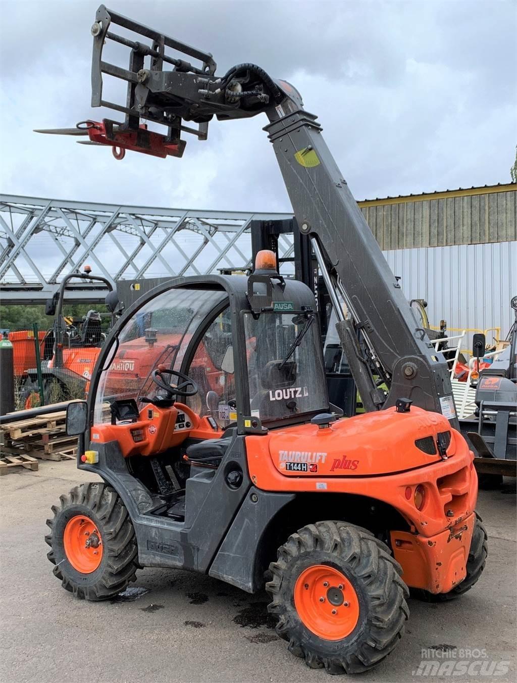 Ausa T144H Plus Telehandlers for agriculture