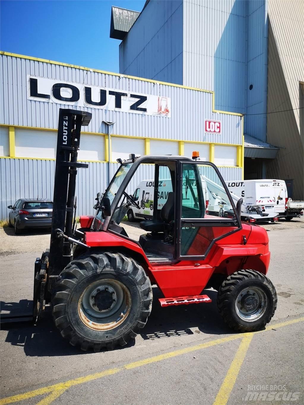 Manitou M26-4 Rough terrain trucks